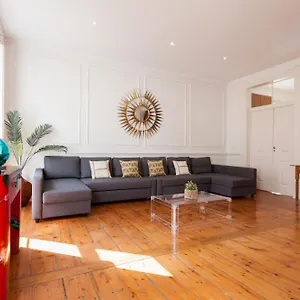 Tejo Vintage Three-bedroom - By Lu Holidays Apartment